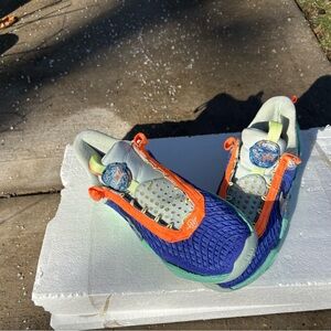 Nike DA6725-500 Cosmic Unity Almagam size 9